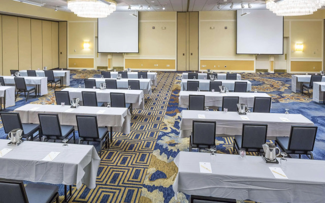 DoubleTree by Hilton Boston - Andover