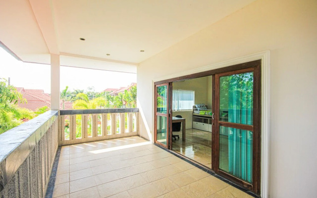 5 BR Pool Villa Close to Beach  CV5