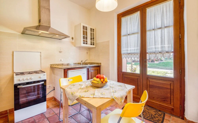 Pomegranate apt With Shared Pool