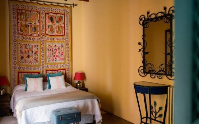 Eva Recommends Abades