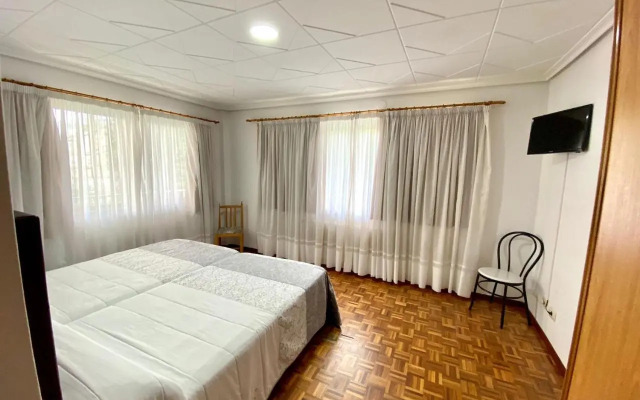 Garden Lodge Hostal Evencio