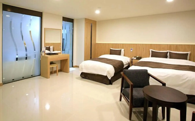 K Tourist Hotel