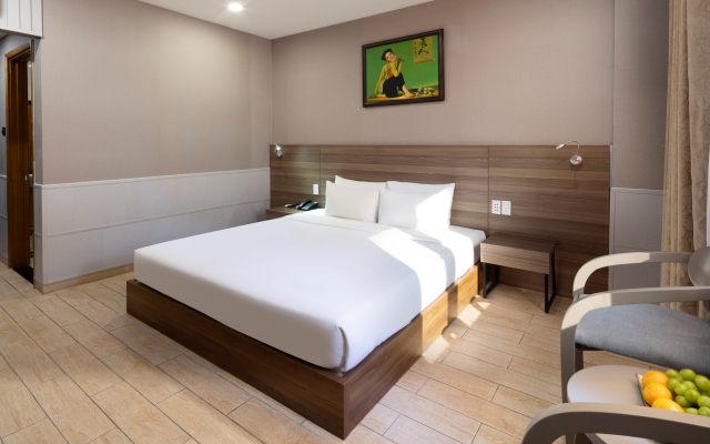 Viet Lotus Saigon Hotel