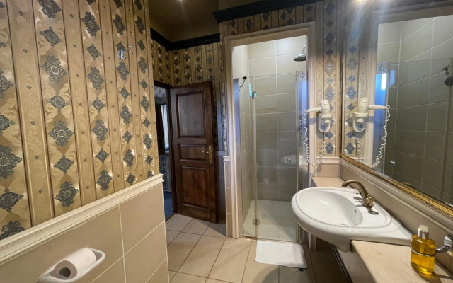 Topaz Boutique Hotel