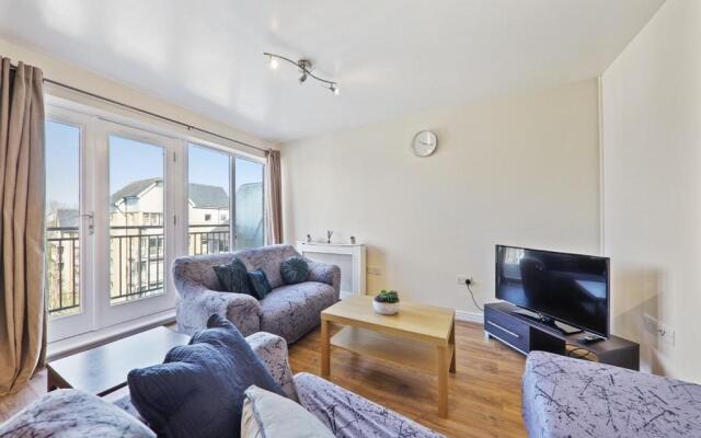 Golden Stays - Sleeps 4 Canterbury Comfy - Entire Apartment