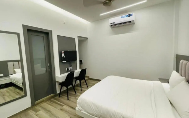 Hotel Lotus Inn