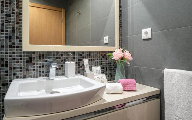 Luxurious Apartment Funchal - Casa Valentina - Rent2U, Lda