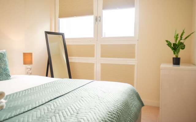 One Bed Serviced Apt Moorgate