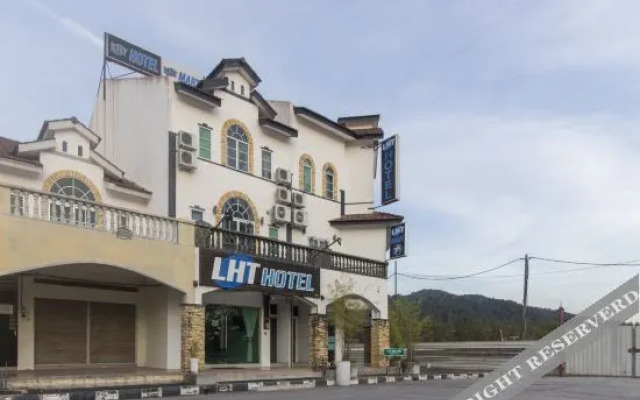 OYO 973 LHT Hotel