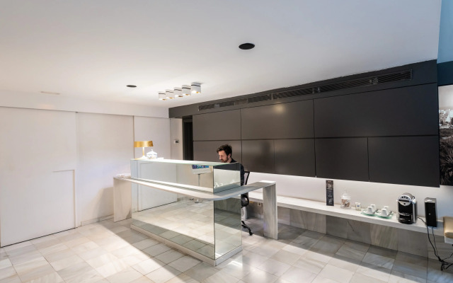 Atenea Rekord Suites