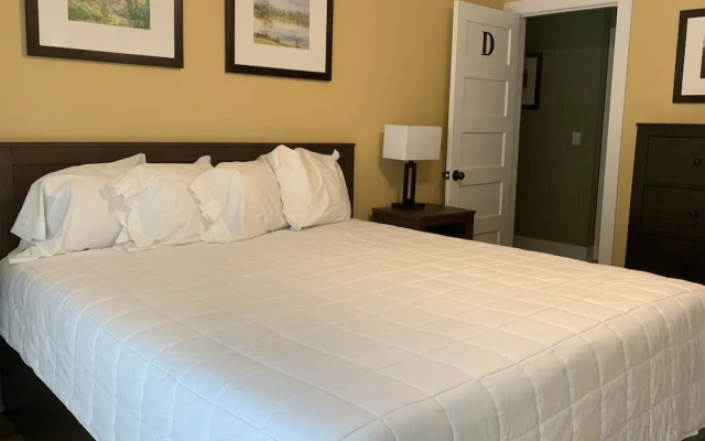 Kanuga Inn & Lodging