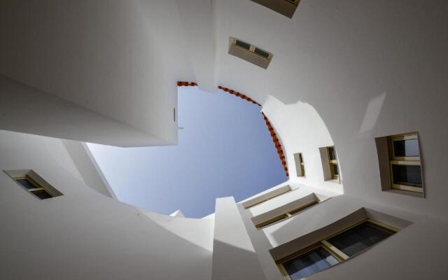 Branco Suites