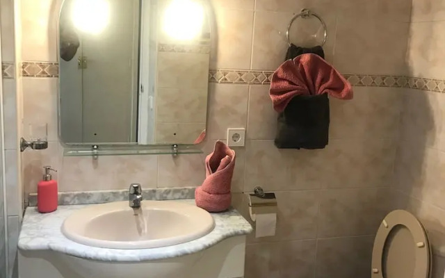 Kyo Verdiales Apartamento