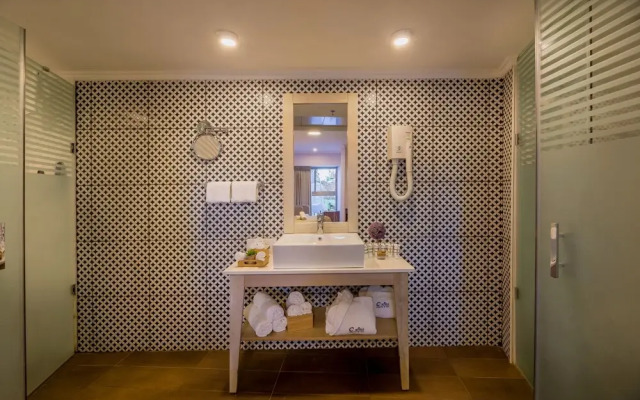 C-Hotel Neve Illan