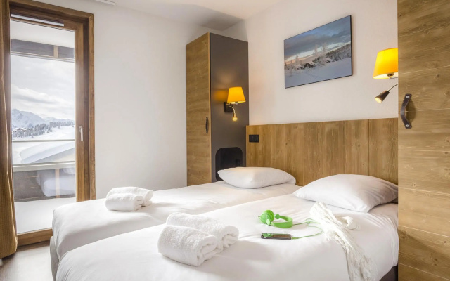 Modern apartment in authentic ski village les Saisies