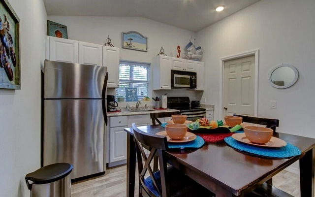 Clearwater Beach Cabana by RedAwning