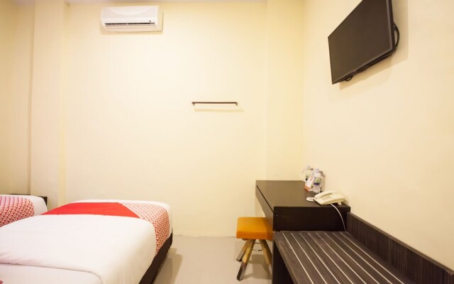 Hotel Winston by OYO Rooms