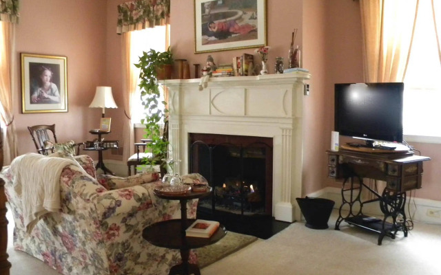B&B at Oliver Phelps