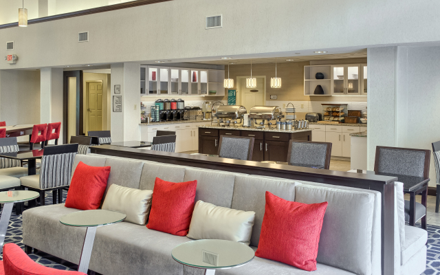 Hampton Inn & Suites San Bernardino