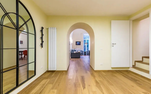 Apartment in the Heart of Nightlife by Wonderful Italy