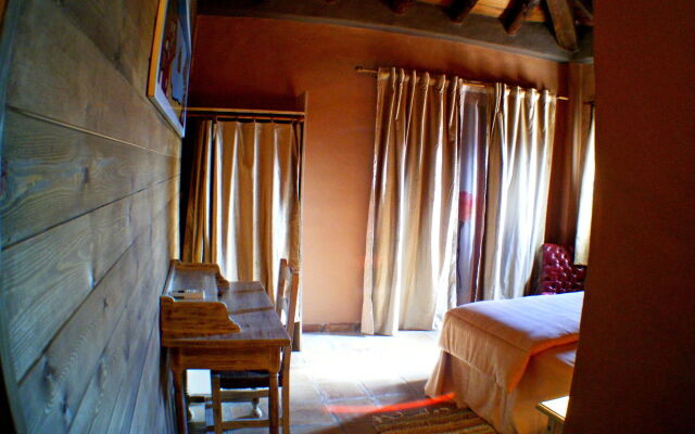 Hotel Los Jarales