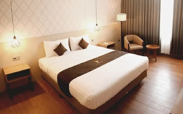 Zenith Premiere Hotel Baubau