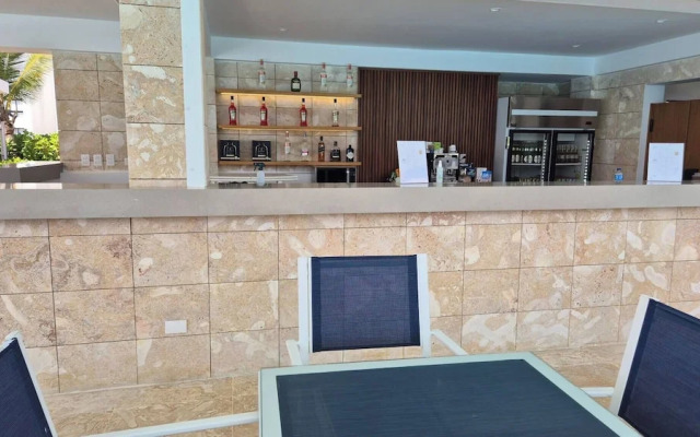 Luxury Beach Penthouse Jacuzzi & Lagoon View