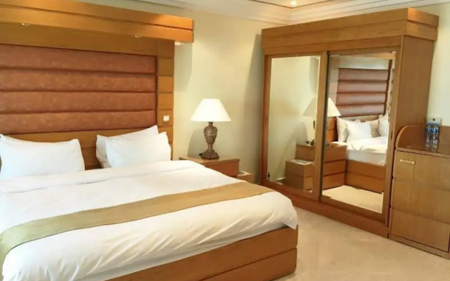 Mirage Suites Hotel - Family Only