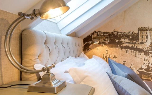 Procurator 7 Luxury Rooms