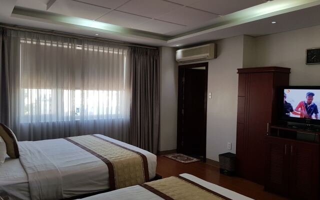 Van Ha Hotel