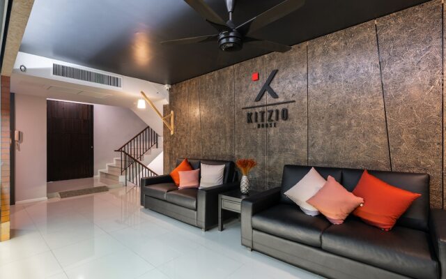Kitzio House Hotel