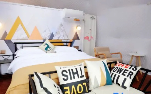 Chongqing Xingyu Xingyuan Tent Homestay please