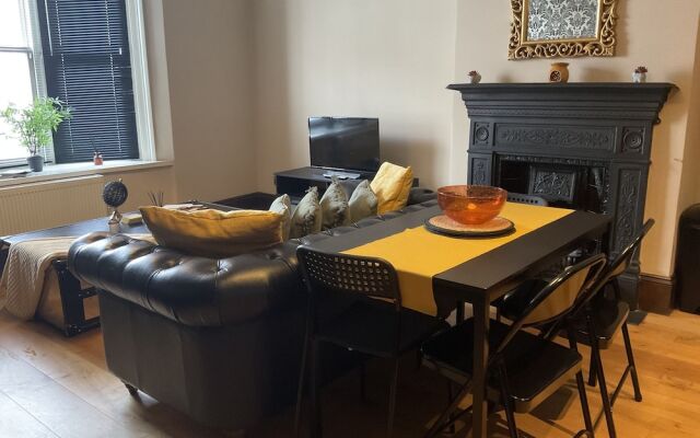 Brighton Beach Stylish 1 Bed Apartment