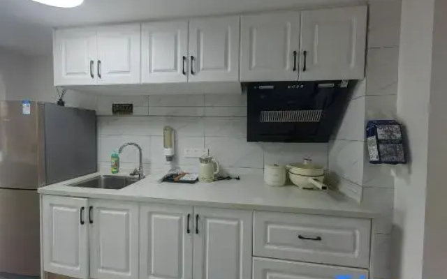Ziyue City Inn (Lin'an Baolong Plaza Zhejiang A&F University Donghu Campus)