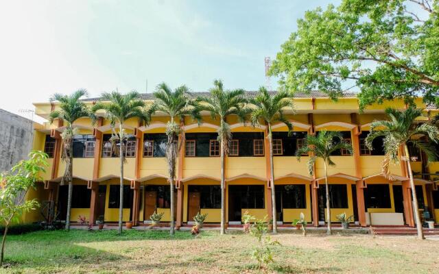 OYO 1342 Uniga Malang Family Residence