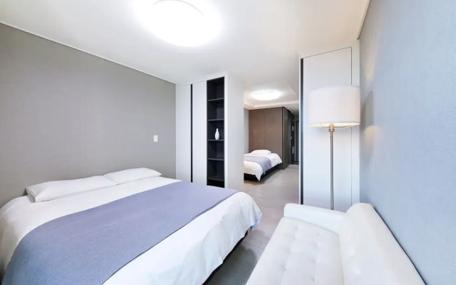 Bridge residence hotel