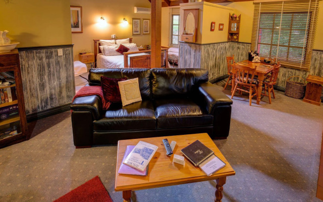 Trawool Cottages and Farmstay
