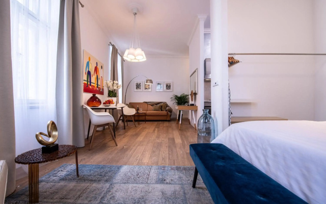 Modern Downtown APT - renovated, on ideal location