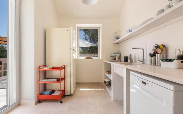 Trulli La Meringa by BarbarHouse