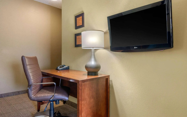 Comfort Inn DFW North-Irving