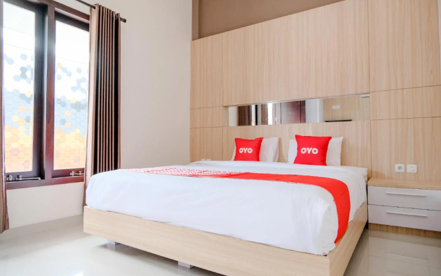 OYO 2140 Hs Residence