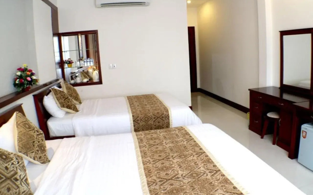 City Hotel 18 Luu Van Lang