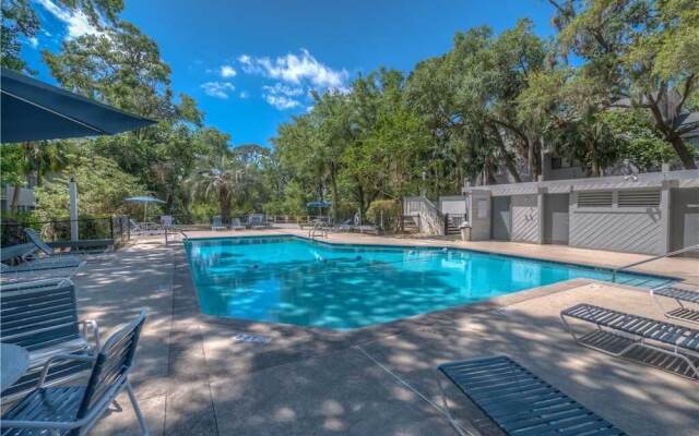 5301 Treetops - Two Bedroom Condo