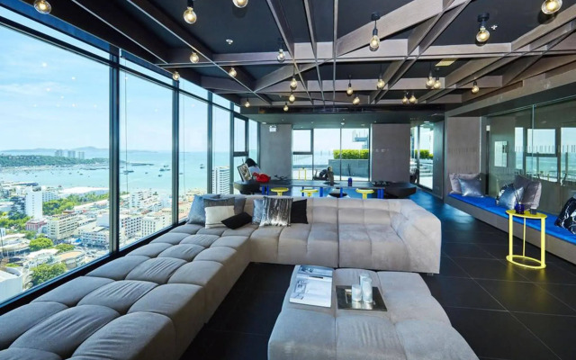 Pattaya Central Sea View Pool Suite