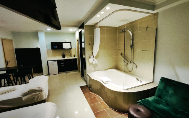 Marina Beach Hotel