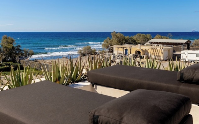 Exomitis1 Cellar & Sea Escape