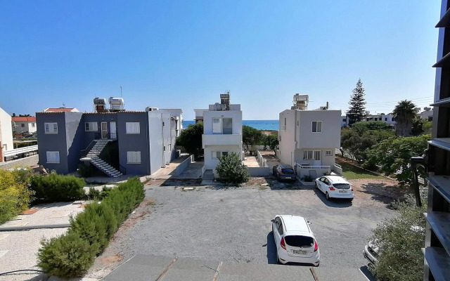 Sandy Beach Complex