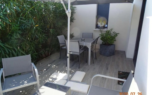 Proche Pézénas, très bel appartement, commerces