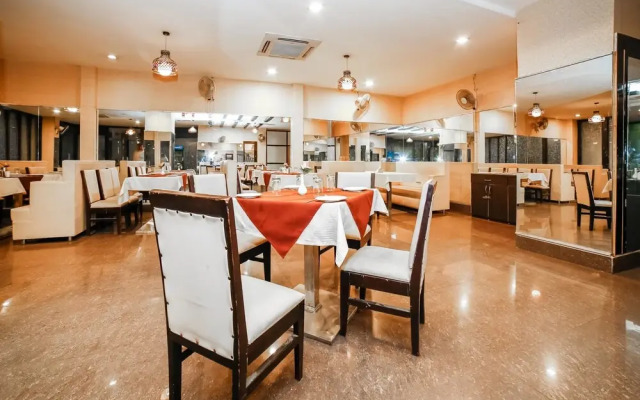 Oyo 35769 Hotel Rishabh