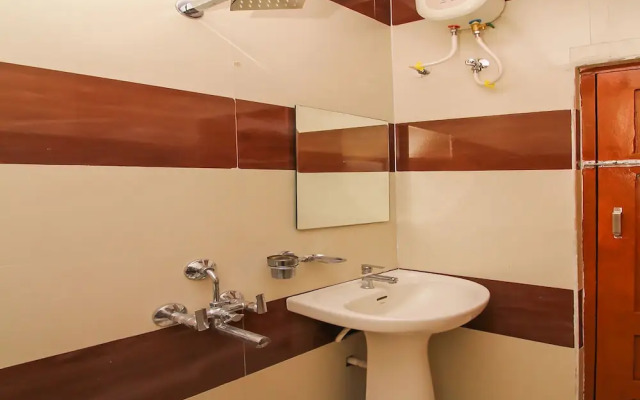 OYO 7343 Al Shareef Palace